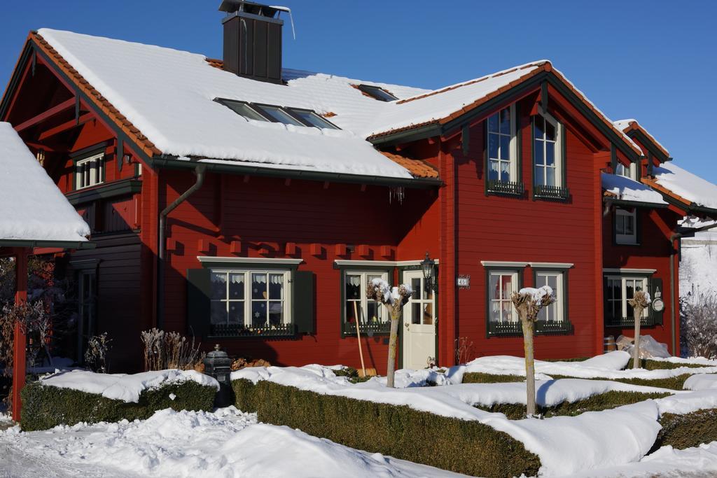Ferienwohnung Romantik Im Roten Haus フュッセン エクステリア 写真