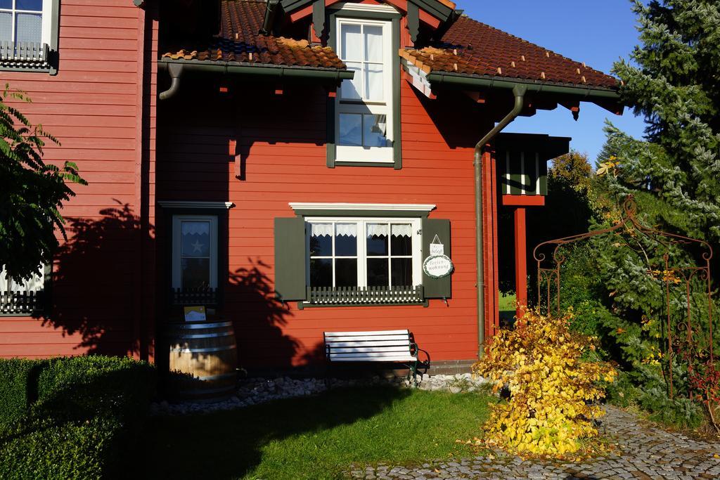 Ferienwohnung Romantik Im Roten Haus フュッセン エクステリア 写真
