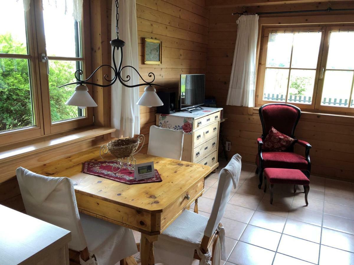 Ferienwohnung Romantik Im Roten Haus フュッセン エクステリア 写真